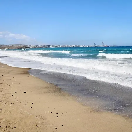 Betty B Puerto del Rosario (Fuerteventura)